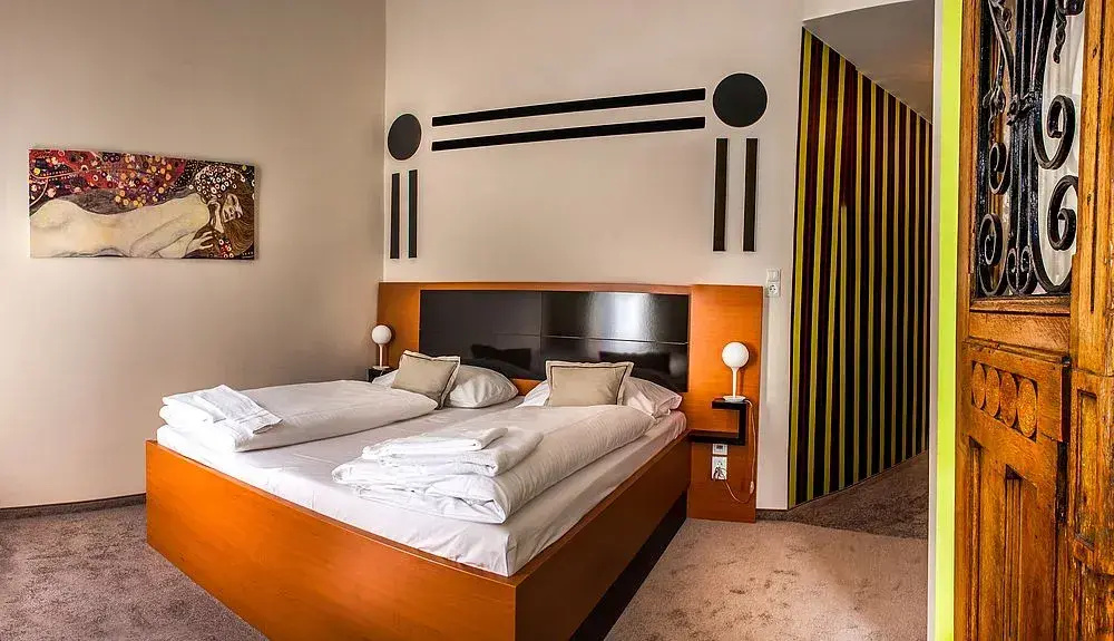 Park Side Double room (full double bed)
