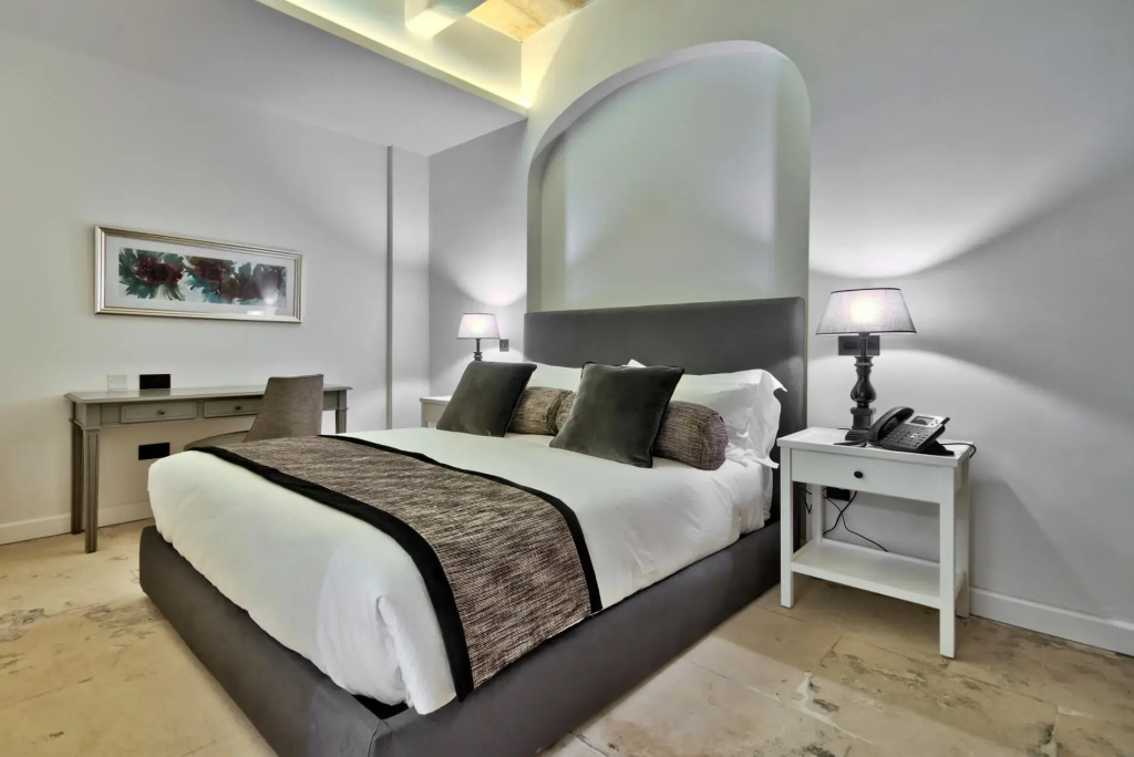 Comfort Double room (full double bed)