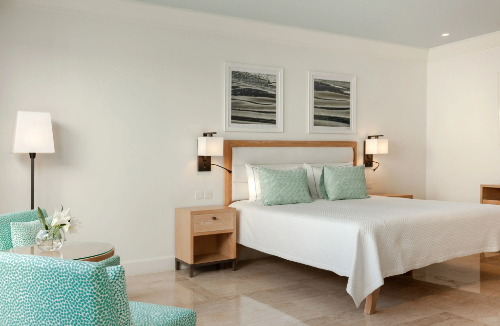 1 Bedroom Superior Double Suite with sea view (full double bed)