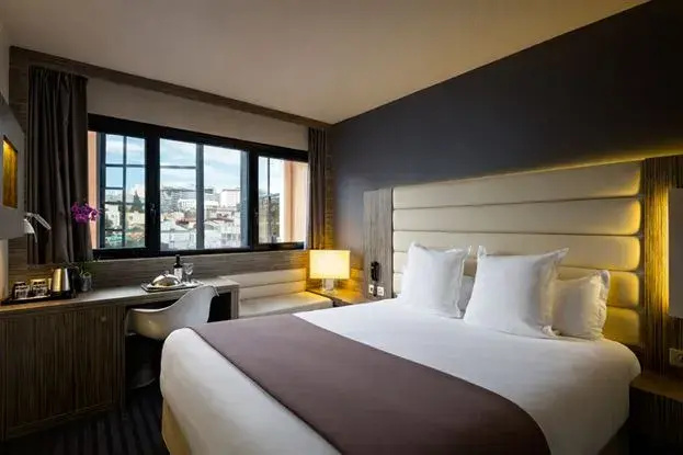 Double room (full double bed)
