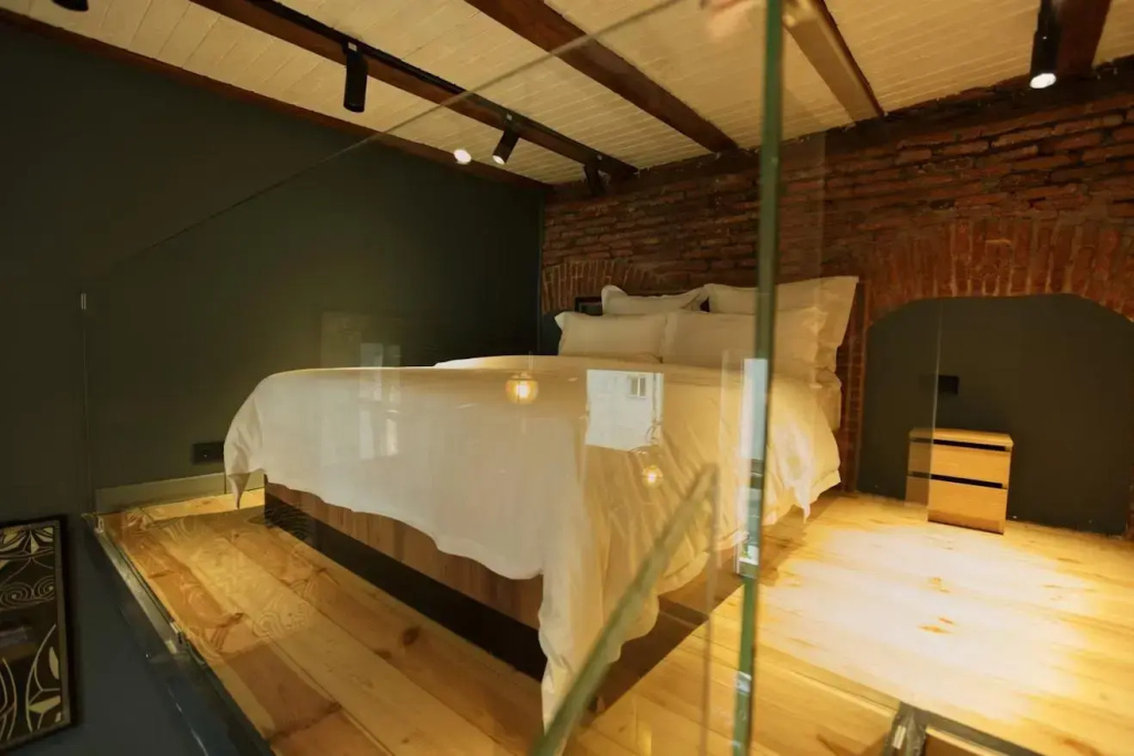 Budget Double Studio (full double bed)