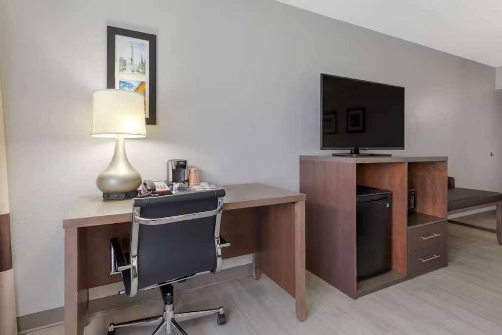 Clarion Hotel & Suites BWI Airport North - Chambres