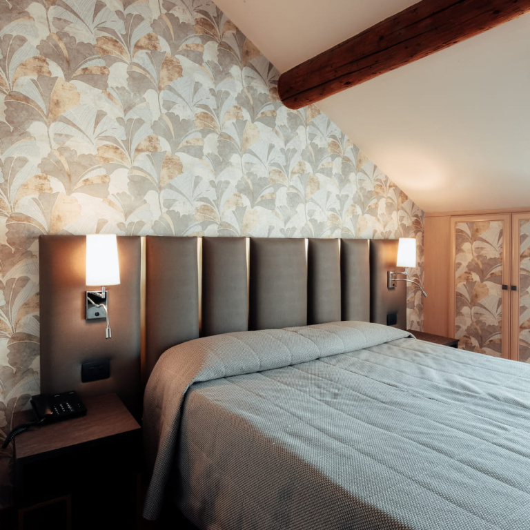 Attic Double room with lake view (full double bed)