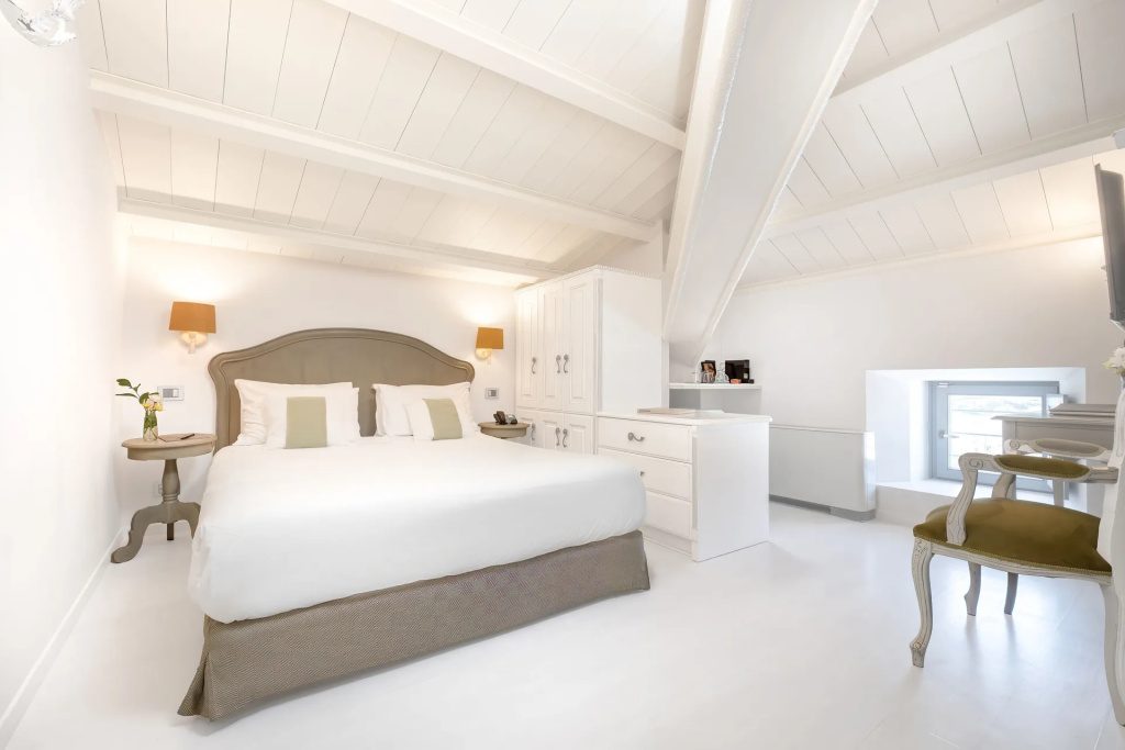 Double The Cozy One (full double bed)