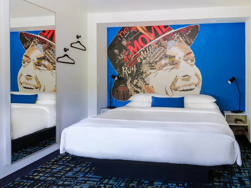Encore Double room (full double bed)
