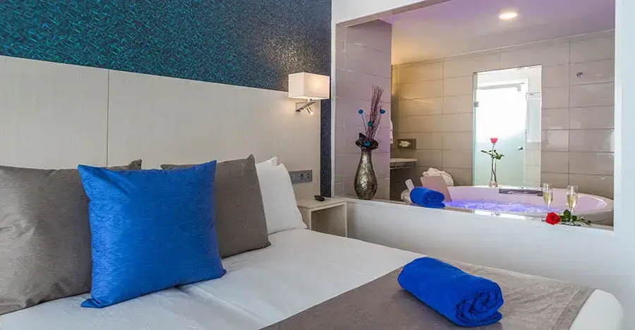 Aparthotel Esquinzo Y Monte Del Mar - Chambres