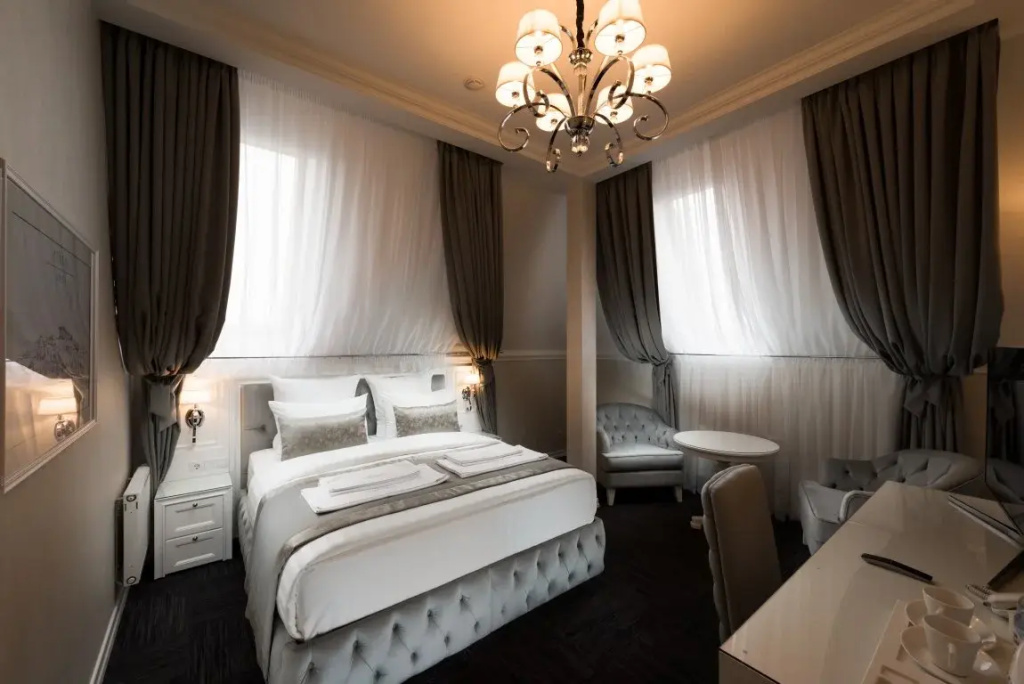 Stolitsa Butik-Hotel Room Type - Standard + Superior Double room full double bed