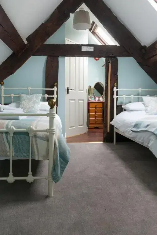 The Dragon Hotel - Chambres