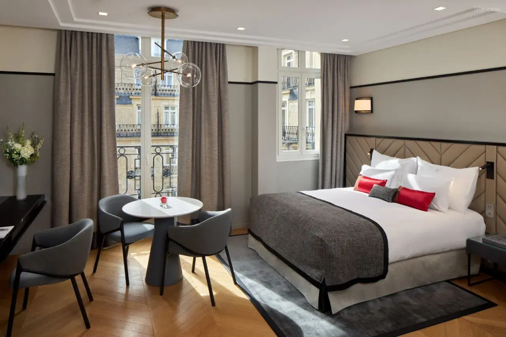 1 Bedroom Premier Double Suite (full double bed)