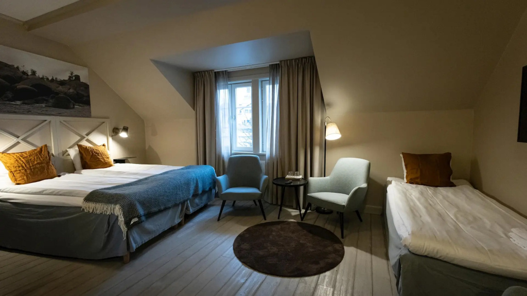 Triple room