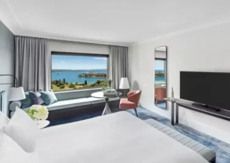 Classic room with East Harbour view