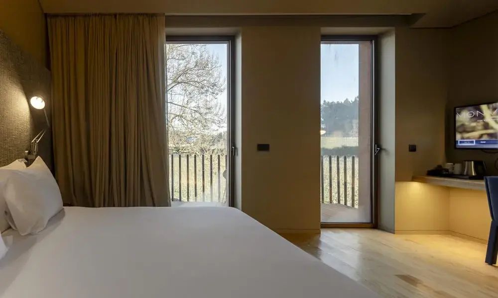 Vineyard Experience Double room (full double bed)