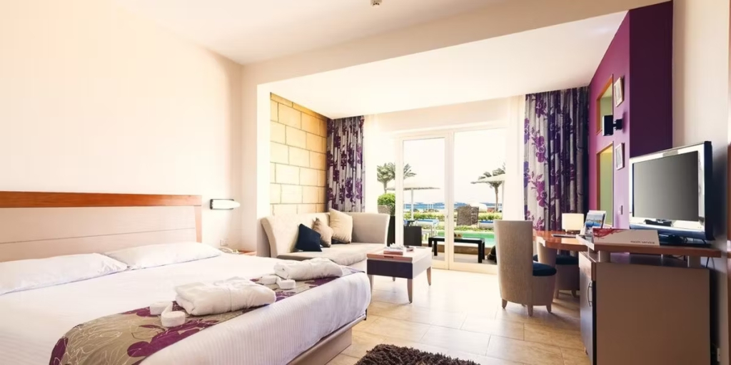 Двухместный номер Superior seafront двуспальная кровать в Barceló Tiran Sharm