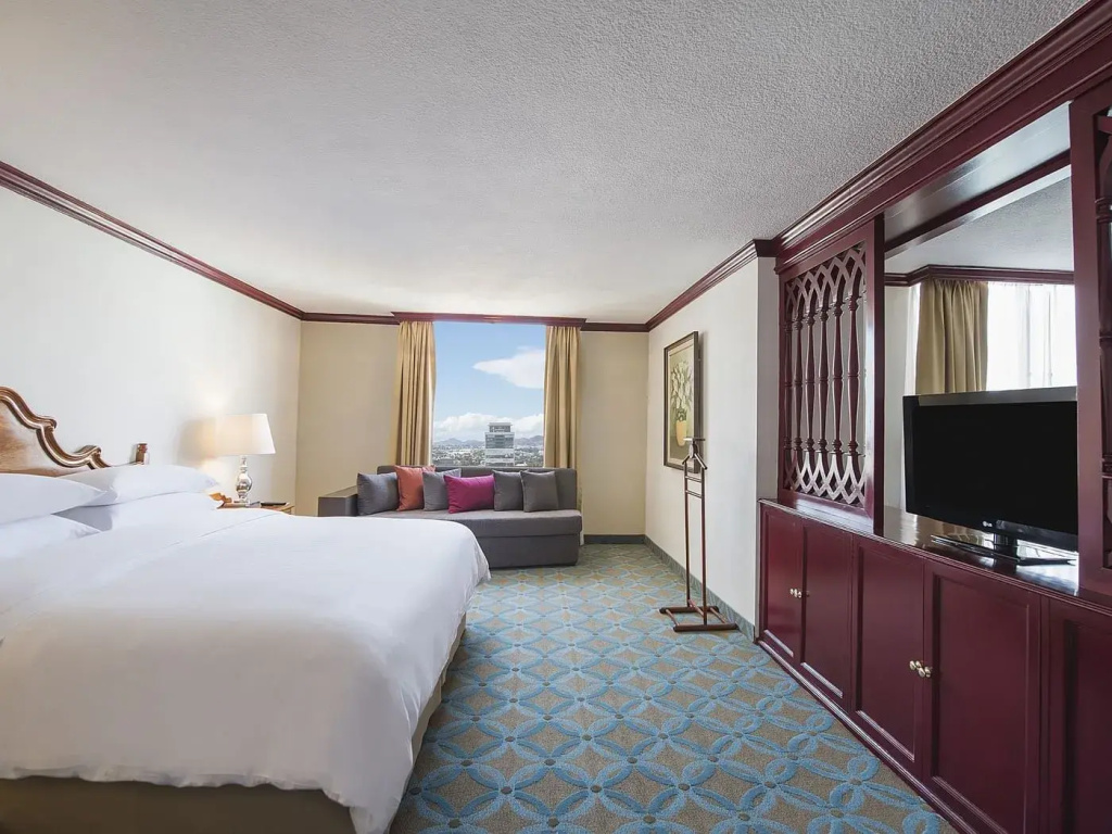 Presidential Double Suite (full double bed)