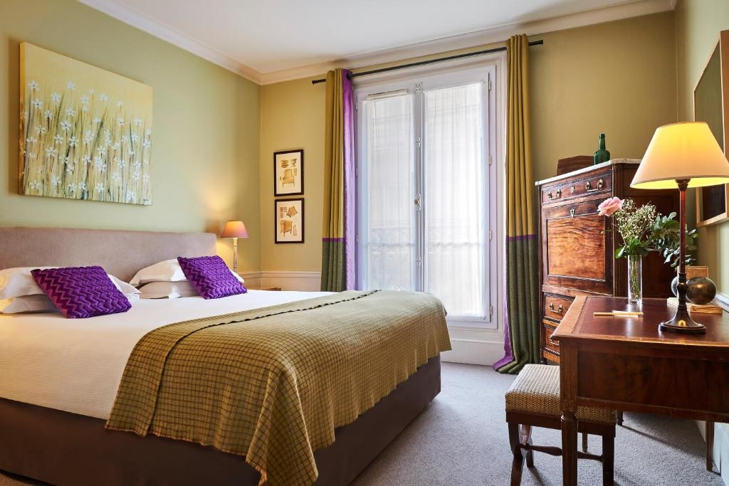 Superior Double room with balcony (full double bed)