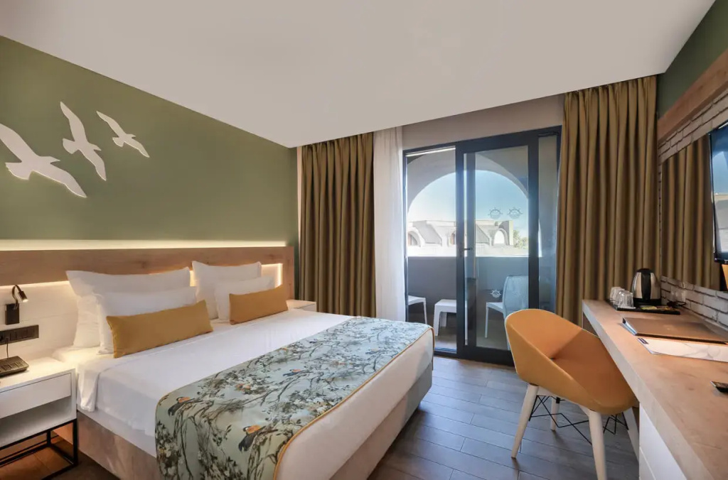 Double room (full double bed)