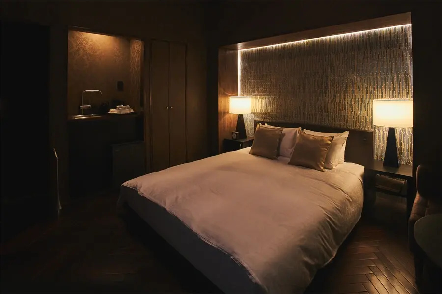 Patio Double room (full double bed)