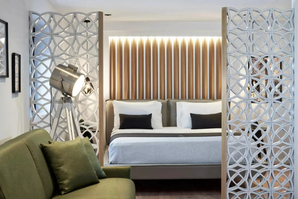 Lykavitos View Double Designer's Suite (full double bed)