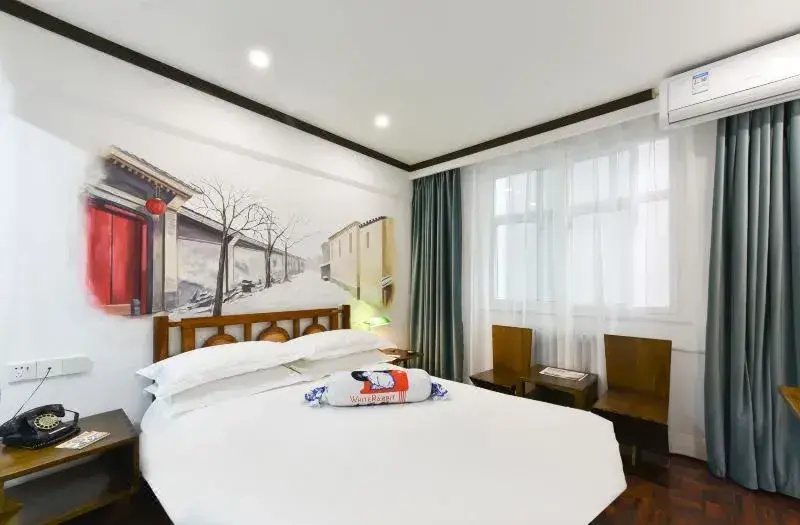 Sunshine Double room (full double bed)