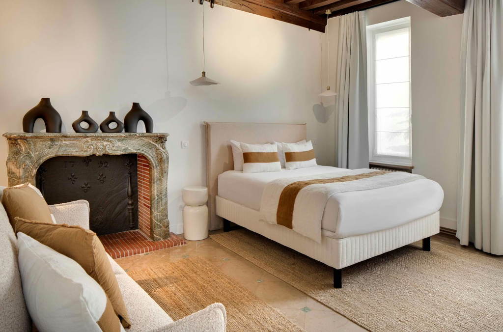 Double Musigny Apartment (full double bed)