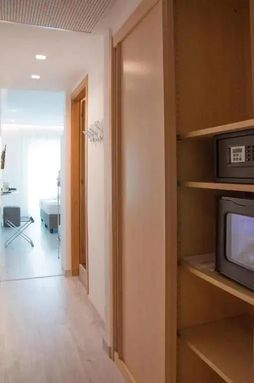 International Beach Hotel - Chambres