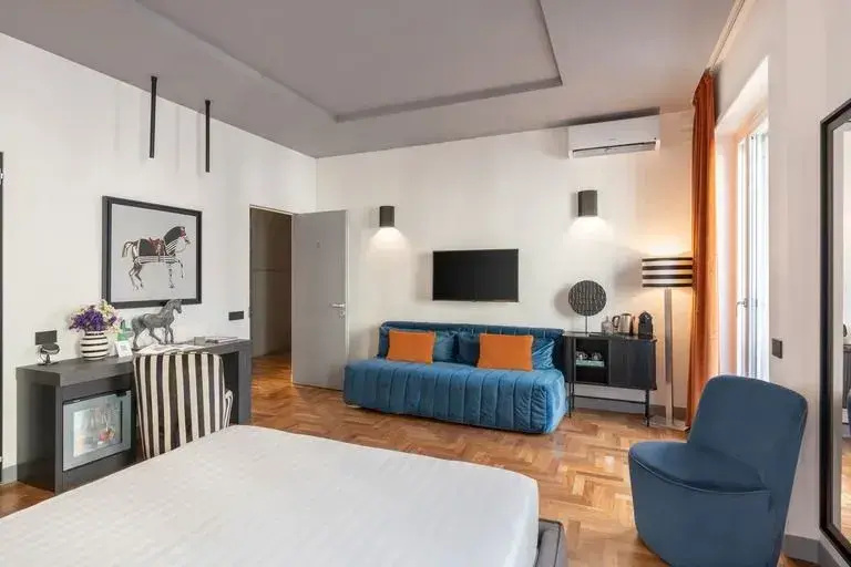 Deluxe Double room with balcony and with city view (full double bed)