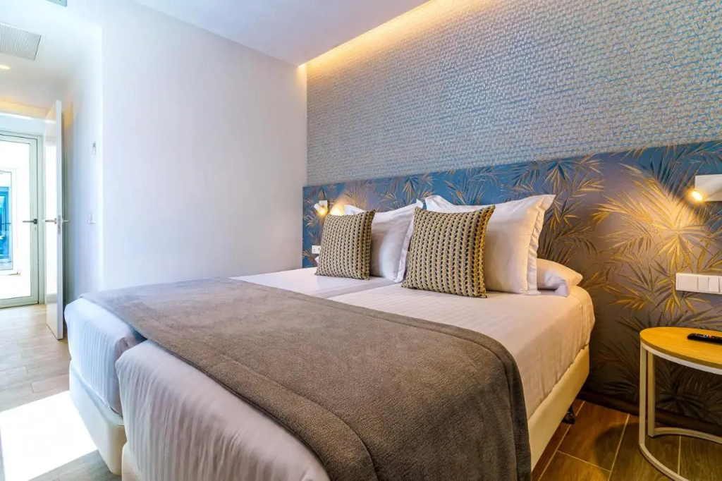 Resort Cordial Santa Agueda & Perchel Beach Club - 2