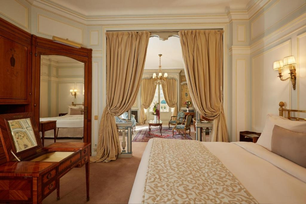 Hotel Raphael 82