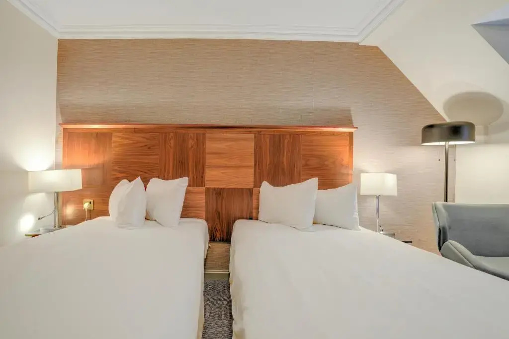 Sunday London Staines-upon-Thames Heathrow T5 - Chambres
