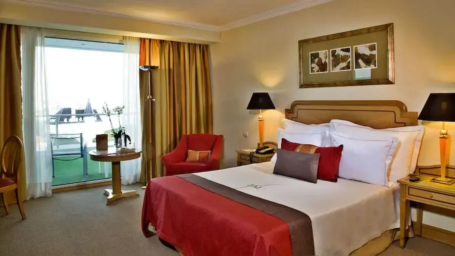 Hotel Cascais Miragem - Chambres