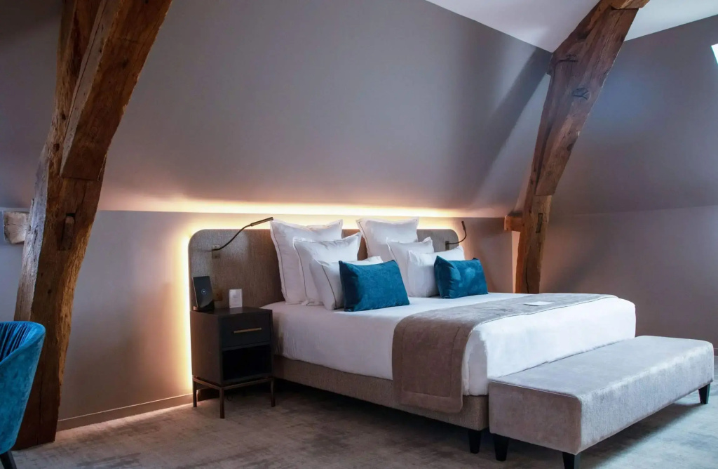 Double Junior Suite (full double bed)