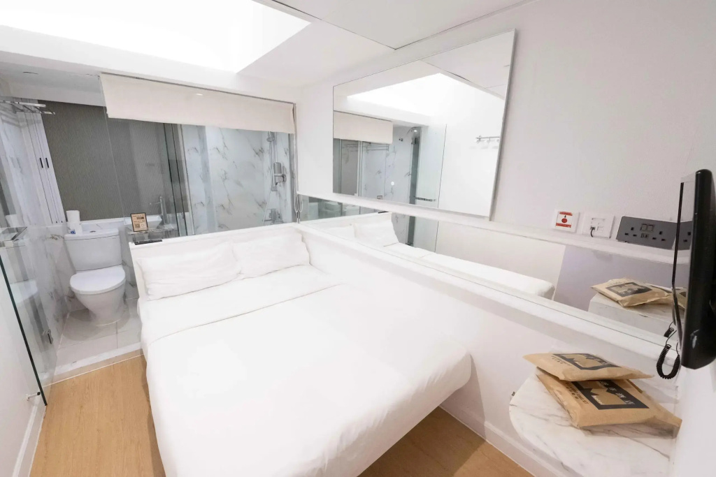 Mini No Window Double room (full double bed)
