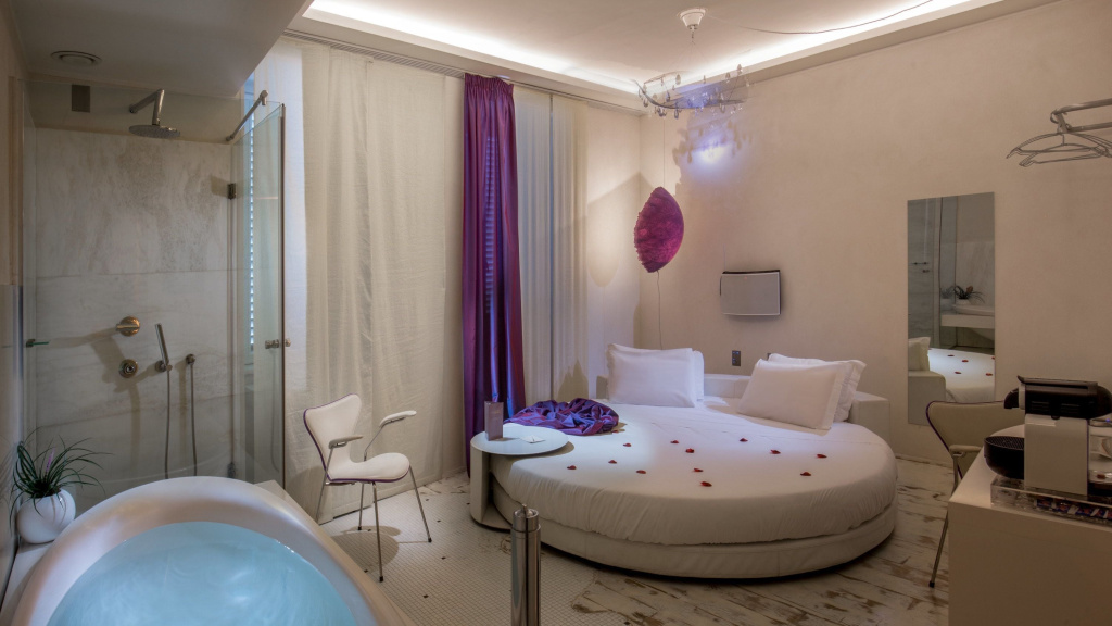 Suite Sistina For Brave Lovers - Chambres