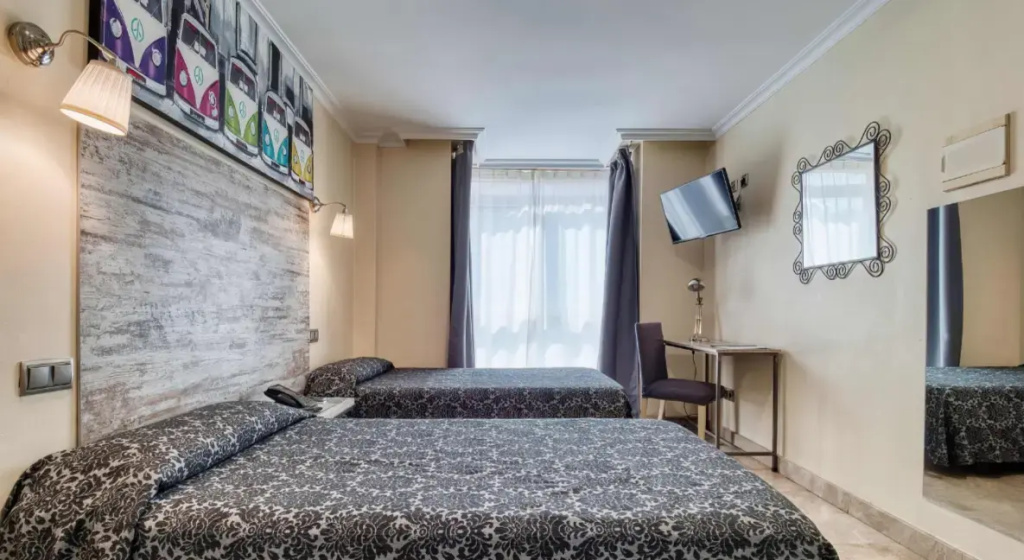 Double room (twin beds)