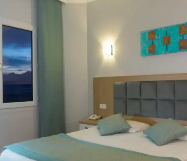 Corner Suite