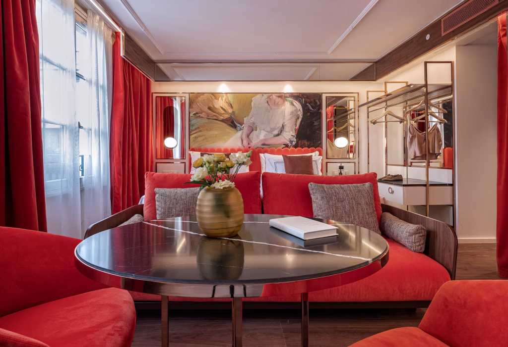 Deluxe Extra Double room (full double bed)