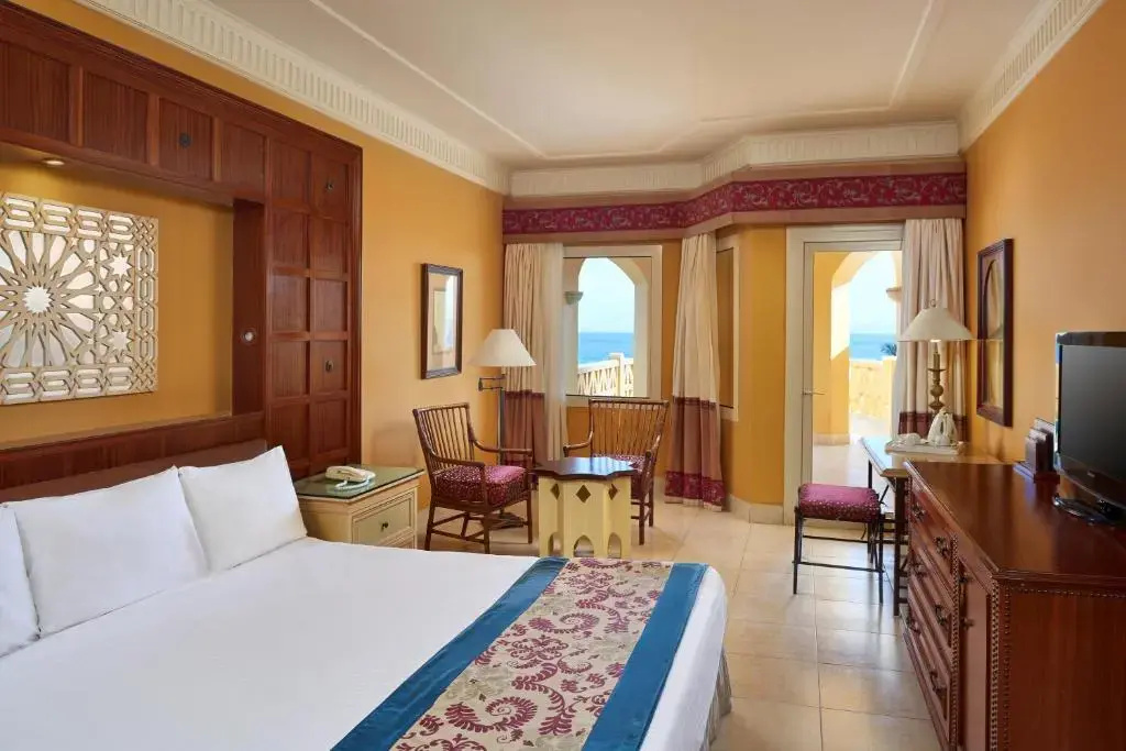 Double Junior Suite (full double bed)