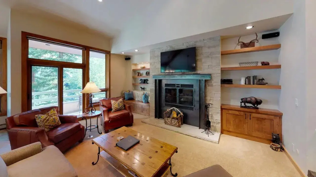 3 Bedrooms Platinum Condominium