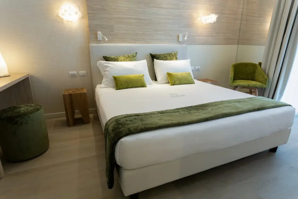 Comfort Garden Double room (full double bed)