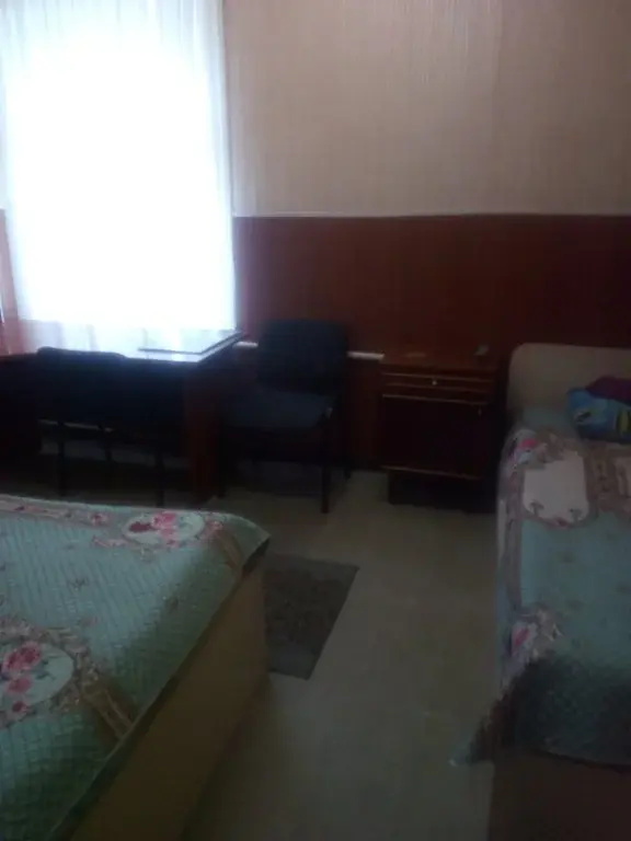 Economy Family room