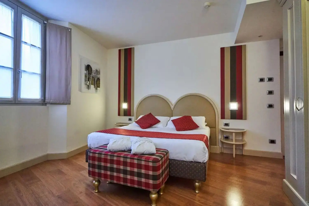 Superior Double room (full double bed)