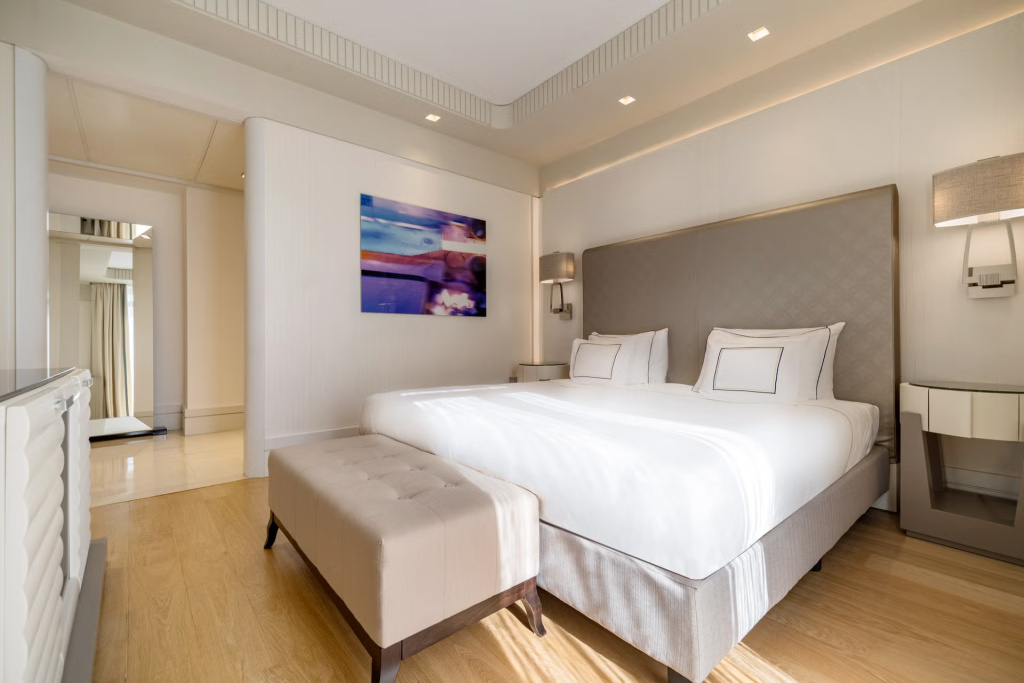 Presidential Terrace Double Suite (full double bed)