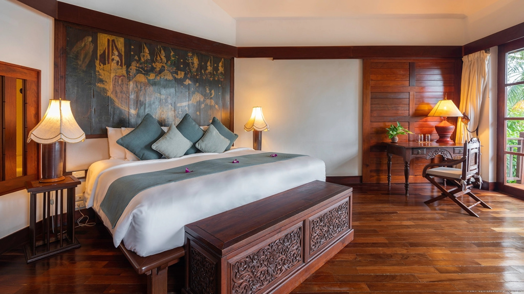 5 Bedrooms Pool Residence oceanfront