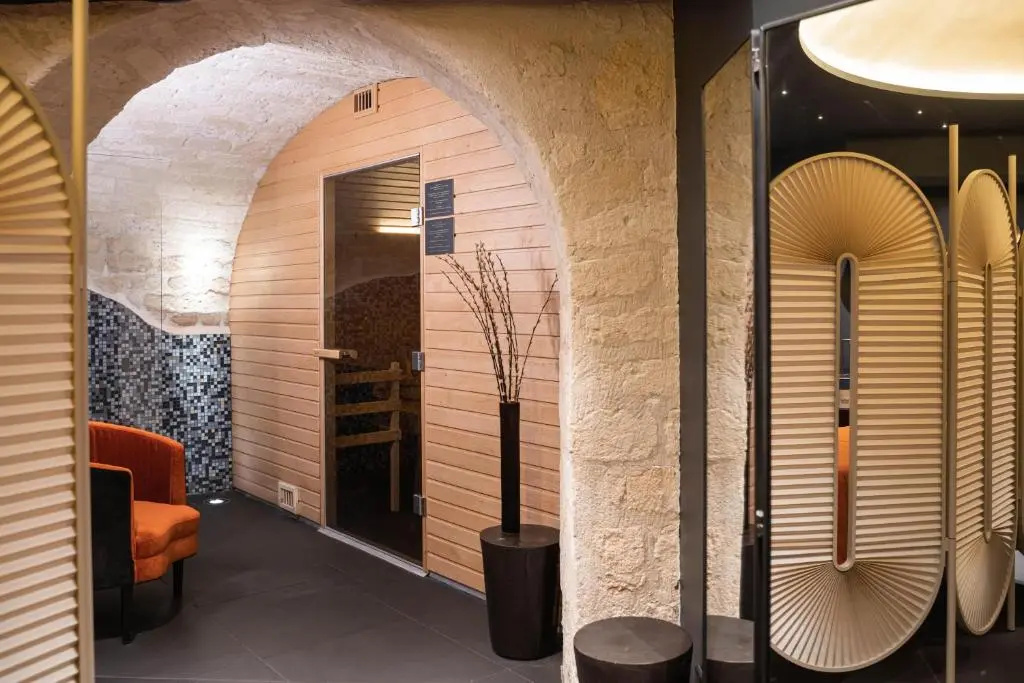 Hôtel Bourgogne & Montana 7