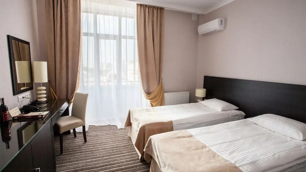 Grand Standard Double room (twin beds)