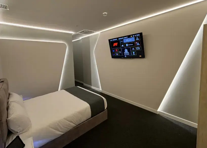 Double room (full double bed)
