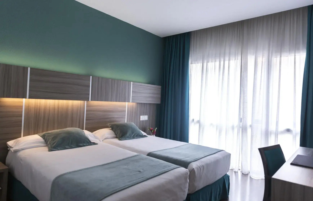 Double room (twin beds)