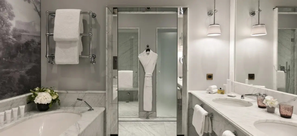 Hôtel Barrière Fouquet's Paris 54