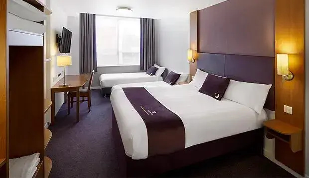 Premier Inn Manchester Salford Quays - Chambres
