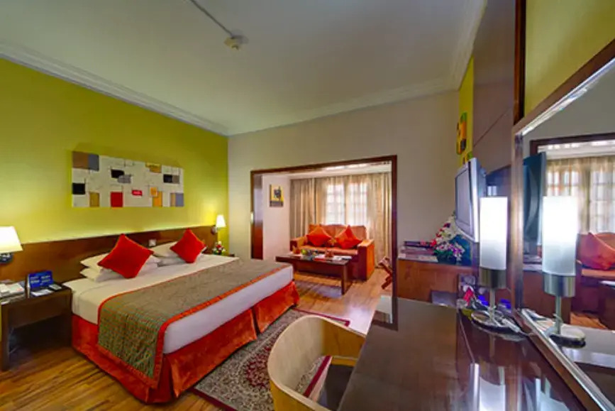 Ascot Hotel